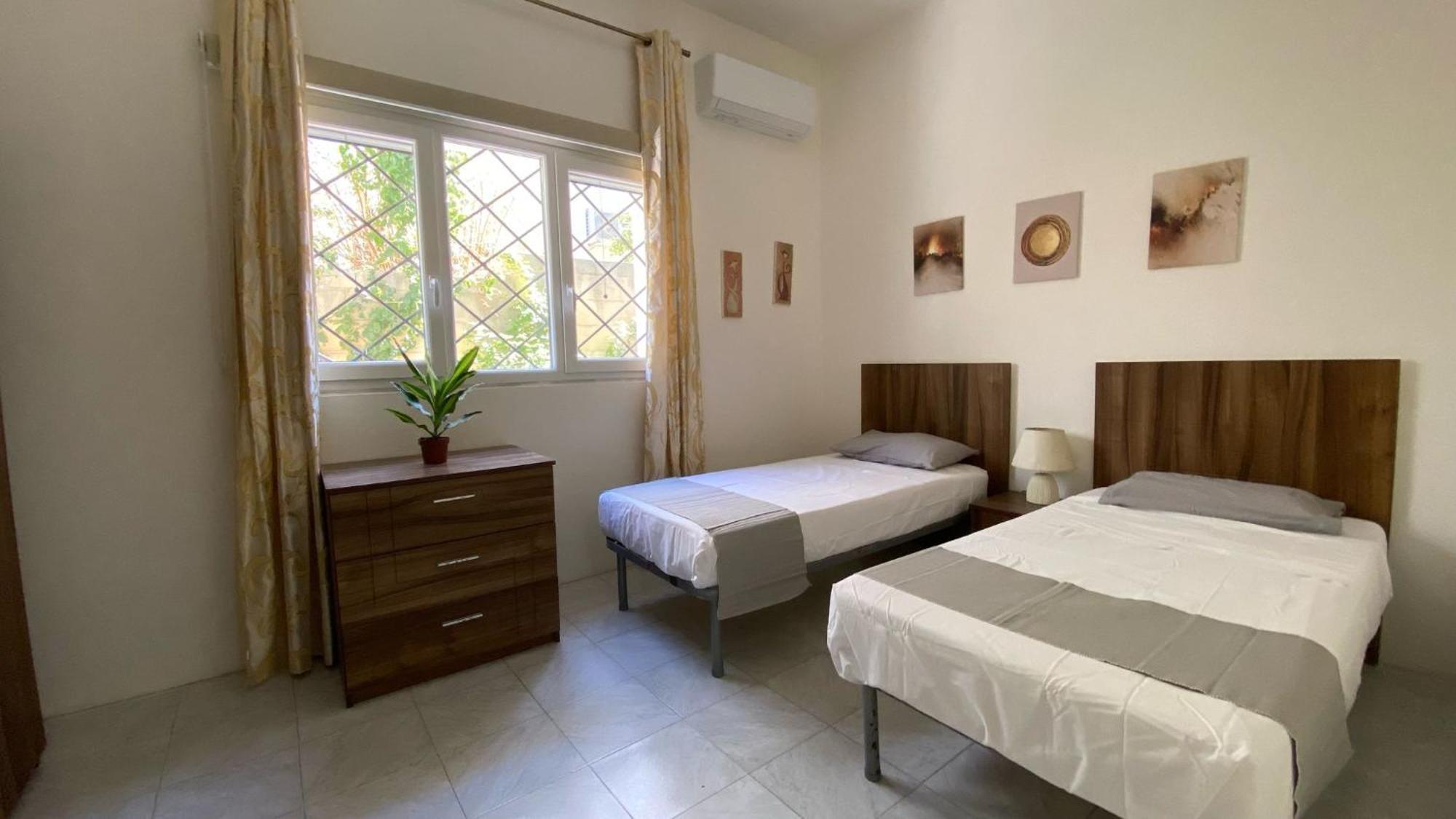 Apartment Flat St Julians For 7 People, Spacious And Bright San Ġiljan