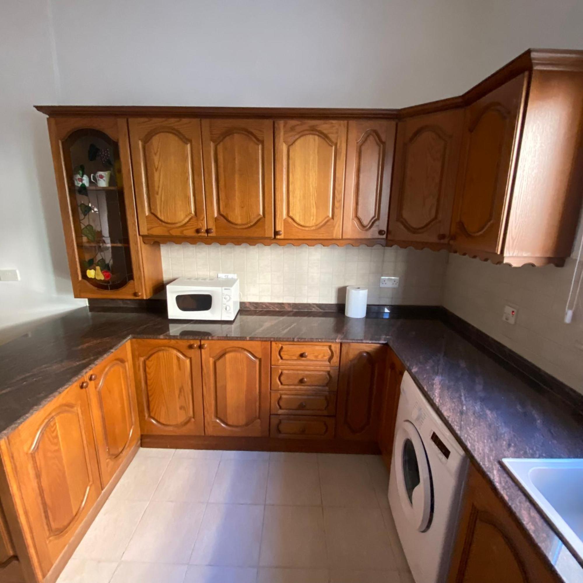 Flat St Julians For 7 People, Spacious And Bright Apartment